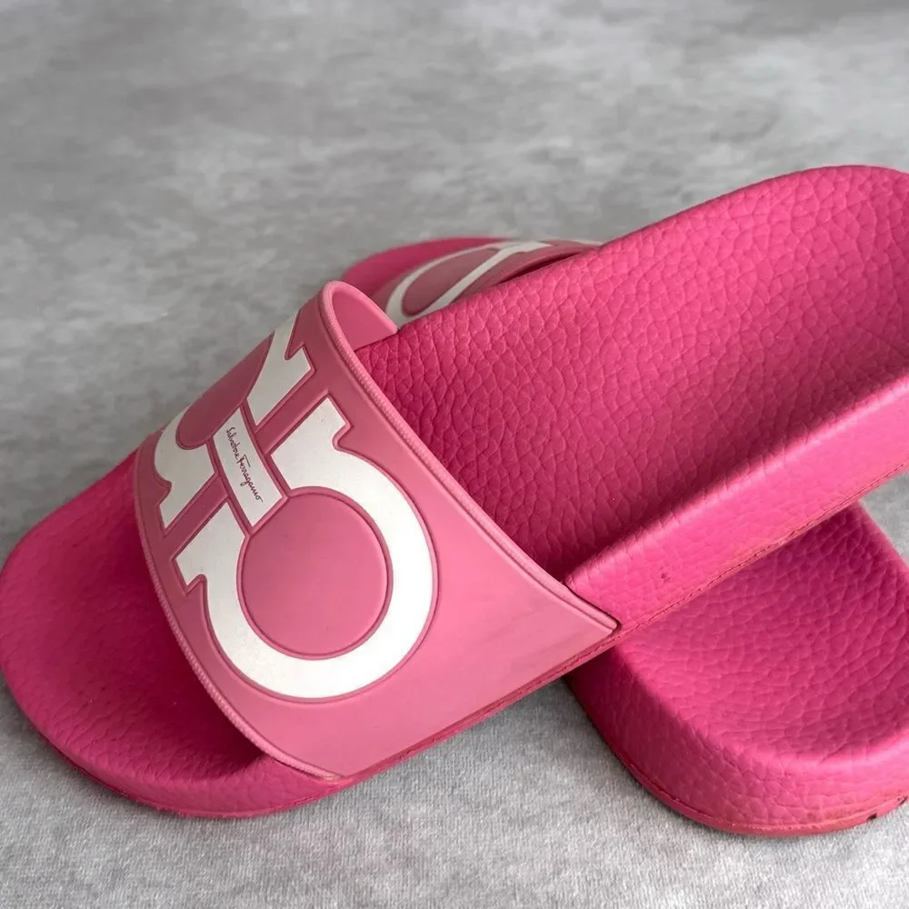 Salvatore Ferragamo Groove Pool Slides Pink 5